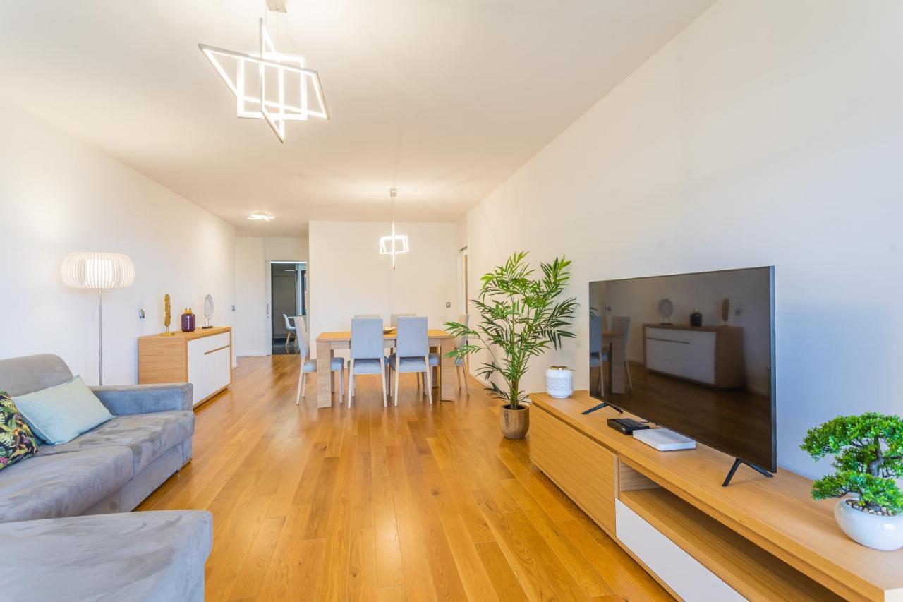 Flh Funchal Balcony Flat With Pool Appartement Buitenkant foto